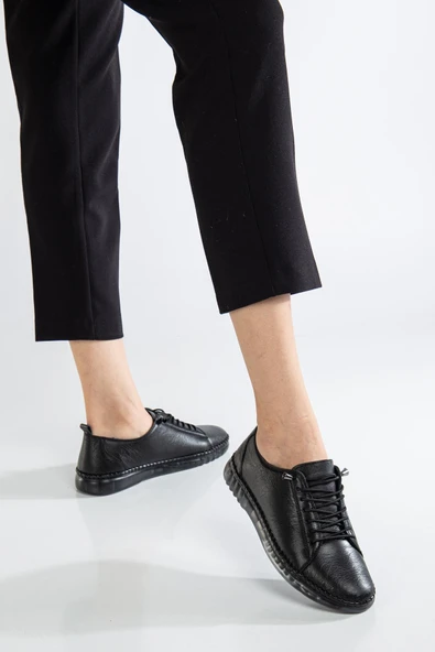 Hakiki Deri Ortopedik Kadın Ayakkabısı Günlük Siyah Şeffaf Tabanlı Elastik Bağcıklı - Resim 2