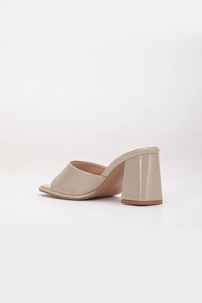 Büyük Beden Kadın Topuklu Terlik Bej Rugan İnce Bantlı - Resim 5