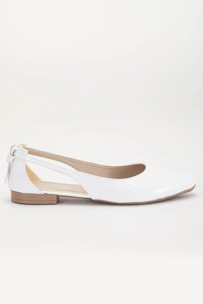 Kadın Babet Beyaz Rugan Yan Açık - Resim 3