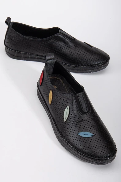 Hakiki Deri Ortopedik Kadın Günlük Ayakkabı Siyah Lazer Yaprak Desenli ürün görseli