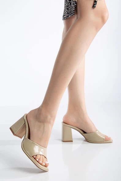 Büyük Beden Kadın Topuklu Terlik Bej Rugan İnce Bantlı - Resim 2