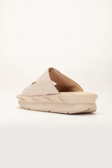 Kadın Dolgu Taban Terlik Bej 2 Bantlı Suni Deri - Resim 5