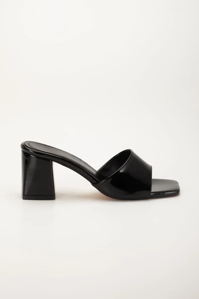 Rugan ve Düz Tekbant Siyah Rugan Kadın Topuklu Terlik - Resim 3