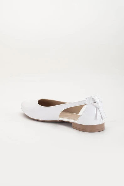 Kadın Babet Beyaz Rugan Yan Açık - Resim 5