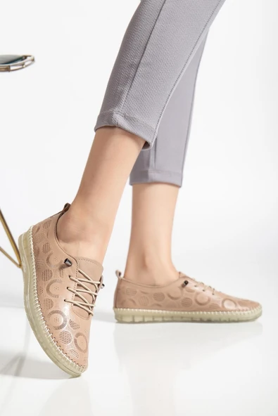 Hakiki Deri Kadın Günlük Ayakkabı Vizon Lazer Baskılı Elastik Bağcıklı Jel Taban ürün görseli