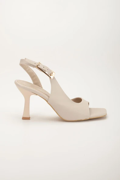 Kadı Topuklu Sandalet Ayakkabı Ten Cilt Yan Büyük Tokalı - 3