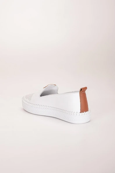 Hakiki Deri Kadın Günlük Ayakkabı Beyaz Yüzlü Burun Baskılı Düz Taban - Resim 5