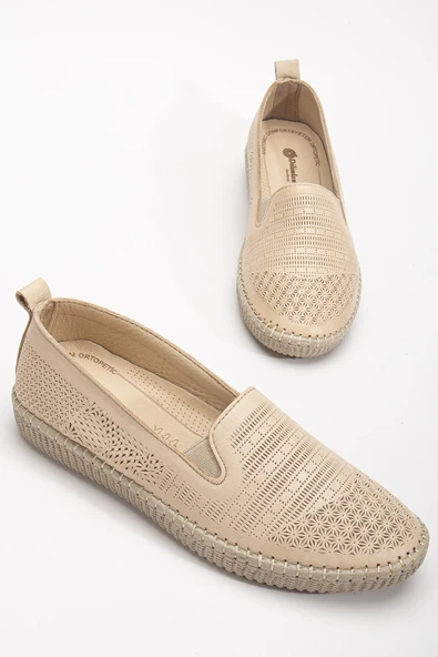 Hakiki Deri Ortopedik Kadın Günlük Ayakkabı Bej Bağsız Lazer Baskılı ürün görseli