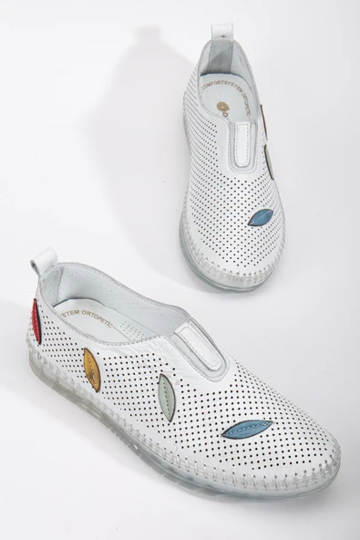 Hakiki Deri Ortopedik Kadın Günlük Ayakkabı Beyaz Lazer Yaprak Desenli ürün görseli