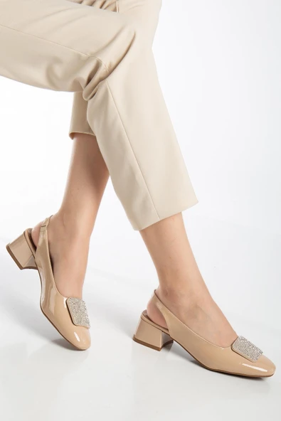 Büyük Numara Kadın Kısa Topuklu Ayakkabı Ten Kare Taşlı Açık Topuk - Resim 2