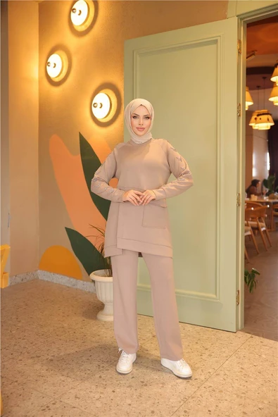 Taş Detaylı Tek Cepli O Yaka İkili Tesettür Eşofman Takımı - (38-46) - 71233 - Nescafe - Resim 3