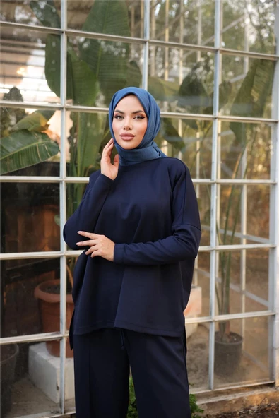 Arkası Uzun O Yaka Kısa Sweat-Pantolon İkili Eşofman Spor Takımı - (38-46) - 71216 - Lacivert - Resim 4