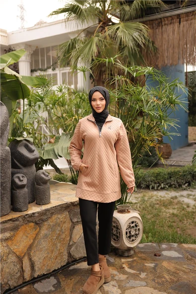 Kısa Fermuarlı Yaka Kapitone Şık Spor Sweat - (38-46) - 71227 - Nescafe - 2