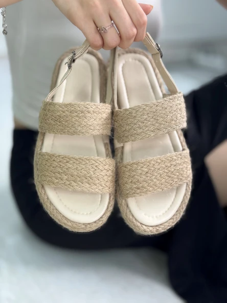 Günlük Kadın Bej Sandalet Hasır Detaylı Bantlı Rahat Dikişli Taban Tokalı Hafif Ayakkabı 058