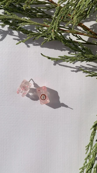 Şeffaf Epoksi Pembe Glitter Süslemeli Gümüş Aksesuarlı Ayıcık Şekil Küpe El Yapımı Hediyelik - Resim 7