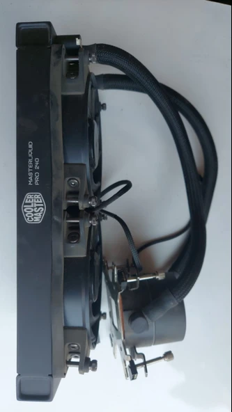 Cooler Master masterliquid pro 240 2.EL KULLANILMIŞ SORUNSUZ