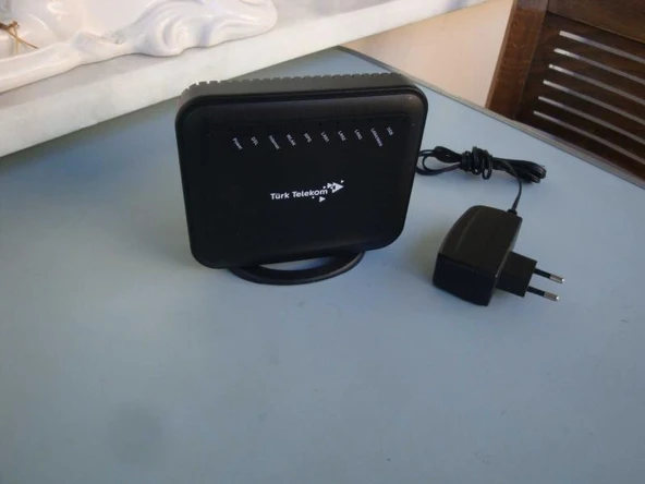 ZYXEL VMG3313-B10A ( Türk Telekom ) 300mbps Kablosuz Usb VDSL2 MODEM ROUTER + ADAPTÖR - 2. EL ÇOK TEMİZ SORUNSUZ ÇALIŞIR DURUMDA