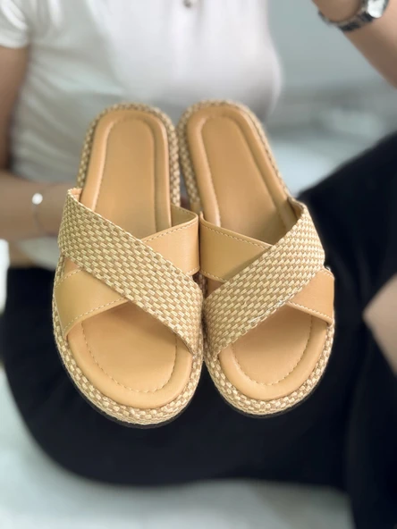 Günlük Kadın Hasır Çapraz Bant Yumuşak Dikişli Taban Hafif Yazlık Rahat Terlik 065 - 2