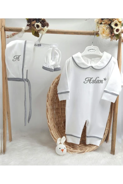 gros shop Biyeli 4'lü %100 Pamuklu Hastane Çıkış Tulum Seti ve Battaniyesi (KİŞİYE ÖZGÜ İSİMLİ NAKIŞ DESENLİ) - Resim 3