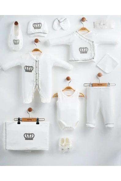 yudemia Taç İşlemeli 11 Parça Yeni Doğan Seti - Şık ve Sade Tasarım