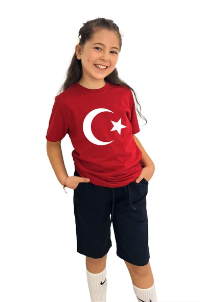 yudemia Bayrak Baskılı kız Çocuk Tişört ve Şort Takımı | %100 Pamuk, Şık ve Rahat - 6