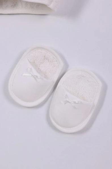 yudemia Beyaz Ortanca Çiçek Nakışlı Bebek Havlu Bornoz Seti %100 Organic - 3