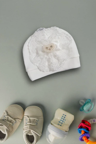 yudemia %100 Organik Pamuklu Şık ve Rahat Boncuklu Kalp Nakışlı Tasarım Bebek Beresi