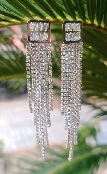 Gümüş Renk Zirkon Taşlı Lüks Abiye Küpe ürün görseli 1