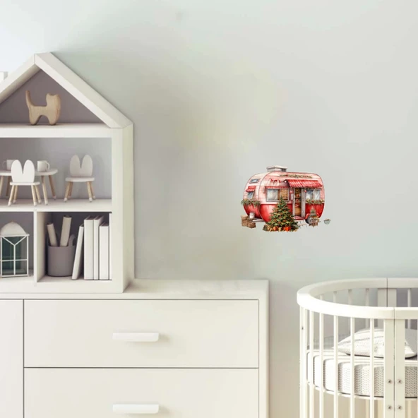 Noel Ağacı ve Hediyelerle Süslü Kırmızı Karavan Duvar Çıkartması ürün görseli 1