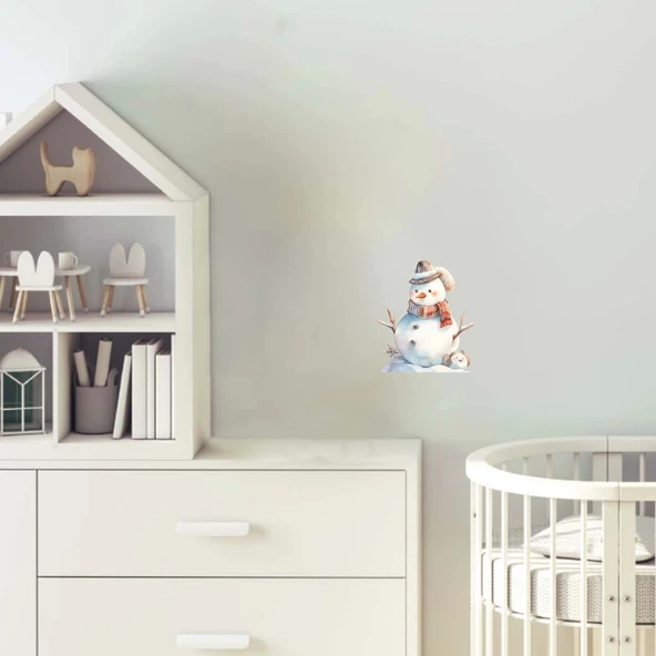 Şapkalı ve Kolları Dallı Karlı Adam Duvar Stickerı ürün görseli 1