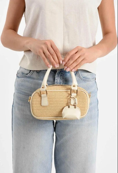 Lisbond Elegance Model Hasır Beyaz Charm Hediyeli Kadın El Ve Omuz Çantası