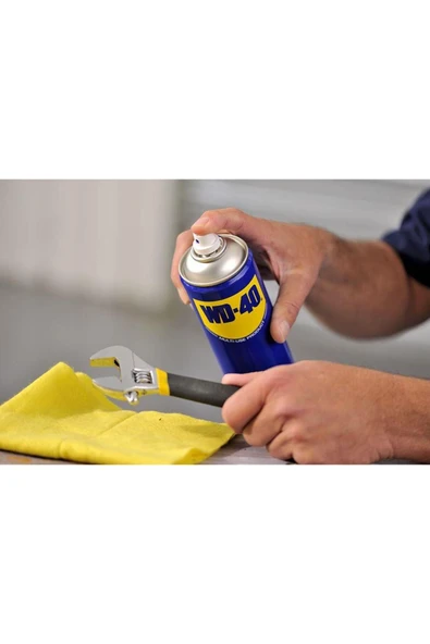 Henkel WD-40 Çok Amaçlı Sıvı, Yağ Çözücü, Pas Sökücü, Temizleyici ve Koruyucu, 400ml - 4