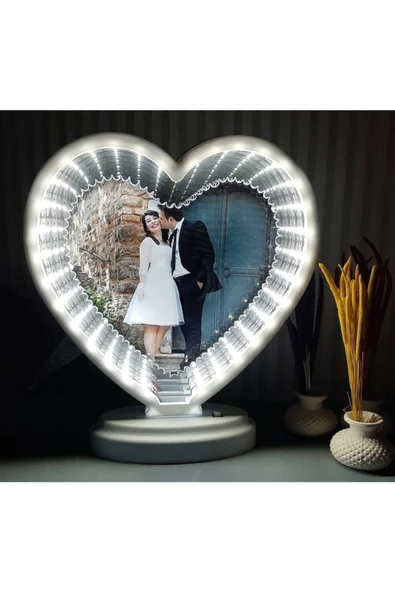 zoommatik 3d Led Işıklı Shirli Kalp Ayna Fotoğraf Çerçevesi