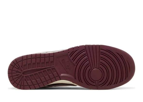Nike Dunk Low Retro PRM Valentines Day (2023) - 4