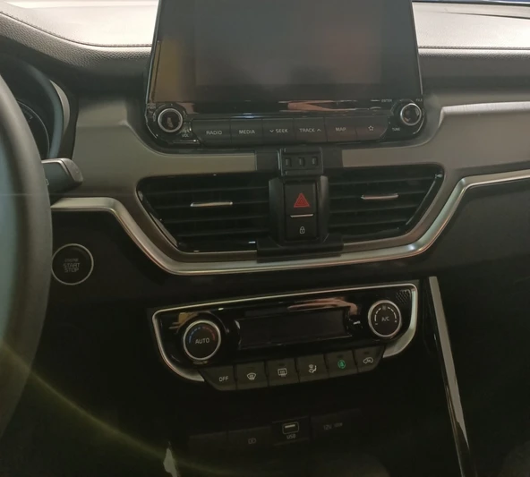 Kia Sportage 2018 2019 ile Uyumlu Model için Özel Telefon Tutucu BM7