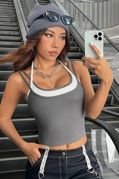Kadın Antrasit Gri Beyaz Çift Renk Çapraz Askılı Crop Top Bluz - 3