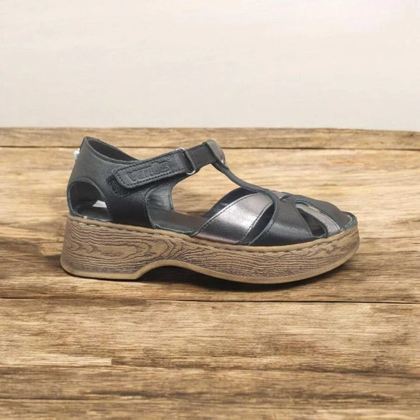 VENÜS 25028402Y KALIN TABAN BURNU KAPALI KADIN DERİ SANDALET