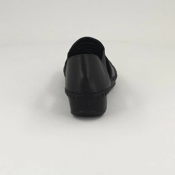 VENÜS 18791395 ORTOPEDİK DERİ YAZLIK KADIN AYAKKABI - Resim 4