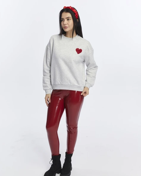 Kadife Kalp Desenli Gri Melanj Yumuşak Dokulu Regular Fit Bisiklet Yaka Kadın Sweatshirt - 2