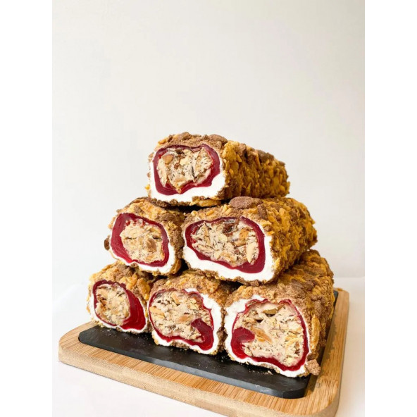 Çilek Aromalı Bademli Fındık Kremalı Sultan Sarma Lokum 500 gr