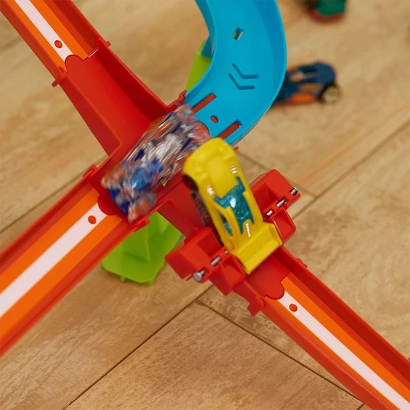 Nessiworld HPC07 Hot Wheels Neon Yarışlar Çoklu Yarış Heyecanı Pist Seti - Resim 4