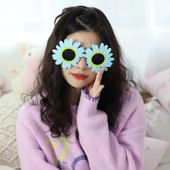 Nessiworld  MaviRenkPapatyaŞekilliPartiGözlüğü18x10cm ürün görseli