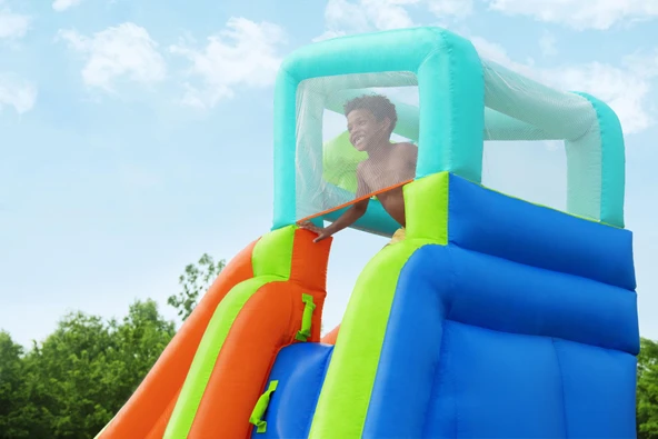 12' x 10'6'' x 8'10''/3.65m x 3.20m x 2.70m Turbo Splash Mega Water Park - 2