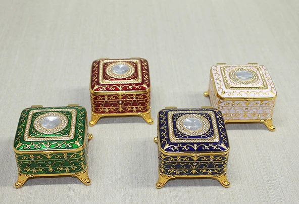 Swarovski Taşlı Kutu Model 5 ürün görseli