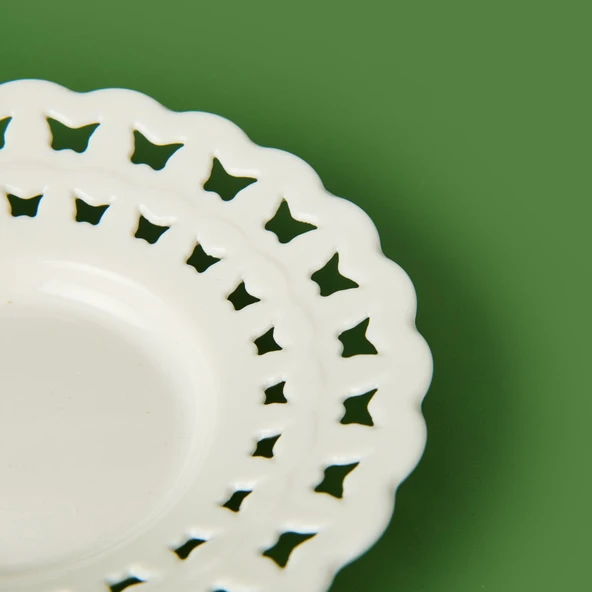 Dantel Kelebek Motifli Porselen Çay Tabağı - Beyaz - 3