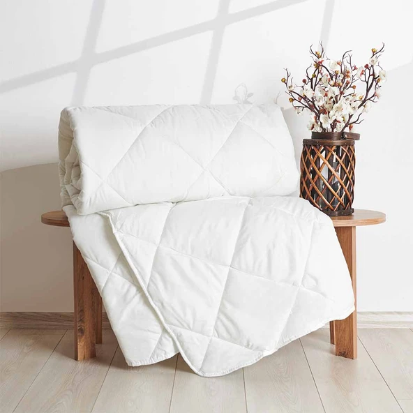 Çift Kişilik Microfiber Yorgan - 195x215 cm