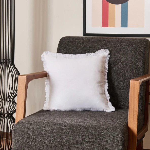 Soft Ethnic Saçak Detaylı Kırlent - Beyaz - 40x40 cm ürün görseli