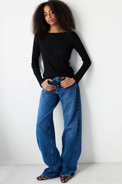 Penti Siyah Yarı Transparan Uzun Kollu Üst - 4