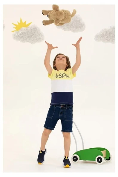 U.S. Polo Assn. . Erkek Çocuk Açık Sarı Tişört