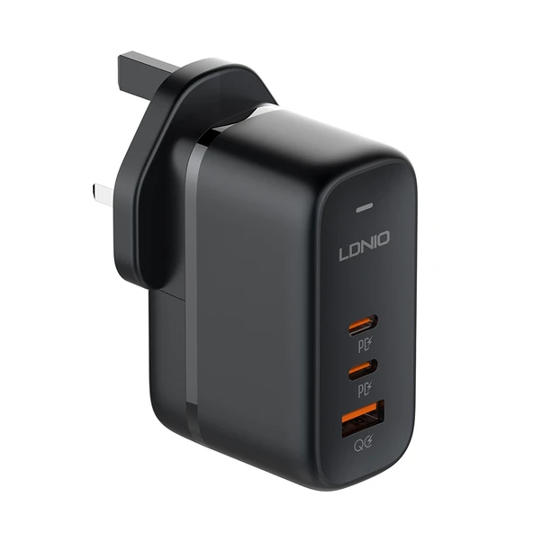 LDNIO Q366 65W USB ve Çift Type-C Portlu Şarj Cihazı 1m USB-C/Type-C Veri Kablosu UK Priz Siyah